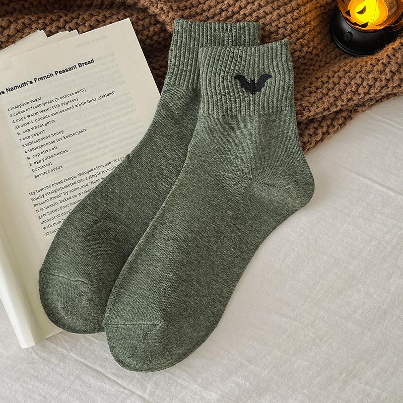 Halloween-Socken: Verdickte Mid-Calf-Socken für Männer und Frauen, Cartoon, Lustig, Personalisiert, Warme Paarsocken, Einfarbige Baumwollsocken