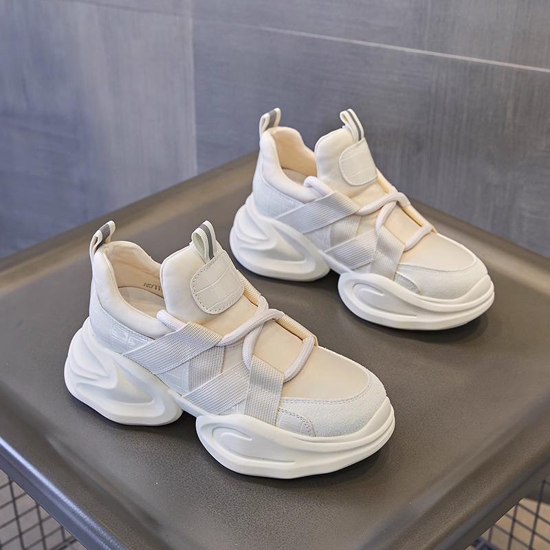 

Стелька, увеличивающая рост. Туфли для папы. Женские весенние универсальные белые туфли из натуральной кожи. Женская обувь на толстой подошве. Кроссовки для отдыха на платформе. 39 белый