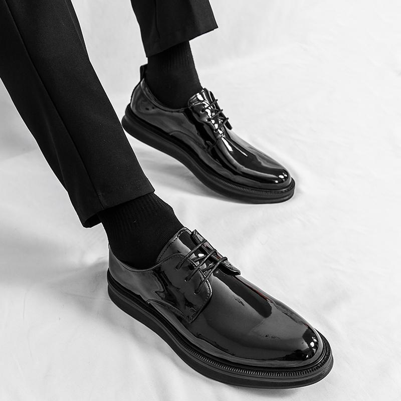 Men’s White Derbys Dress Formal Business Patent Leather Shoes Men Gentleman Style Tuxedo Wedding Blazers Saddle Shoes Contrast StitchingLarge Size