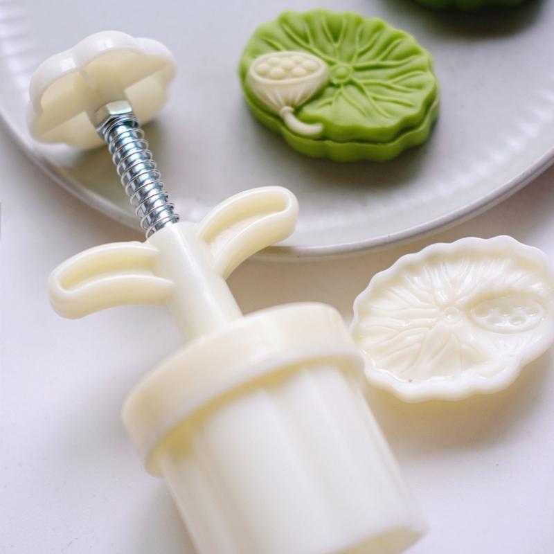 50g Plastic Mooncake Stamps Lotus Leaf Shaped DIY Mooncake Molds Hand Press Mooncake Cutters Pastry Decorating Tools