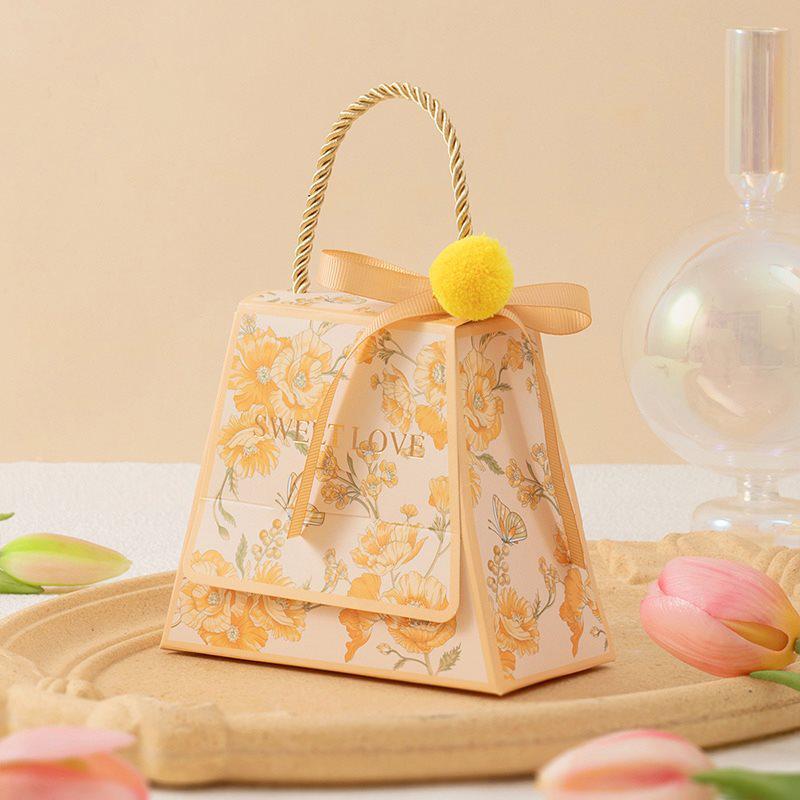 2024 Wedding Candy Gift Box: Elegant Handbag-Style Engagement Packaging