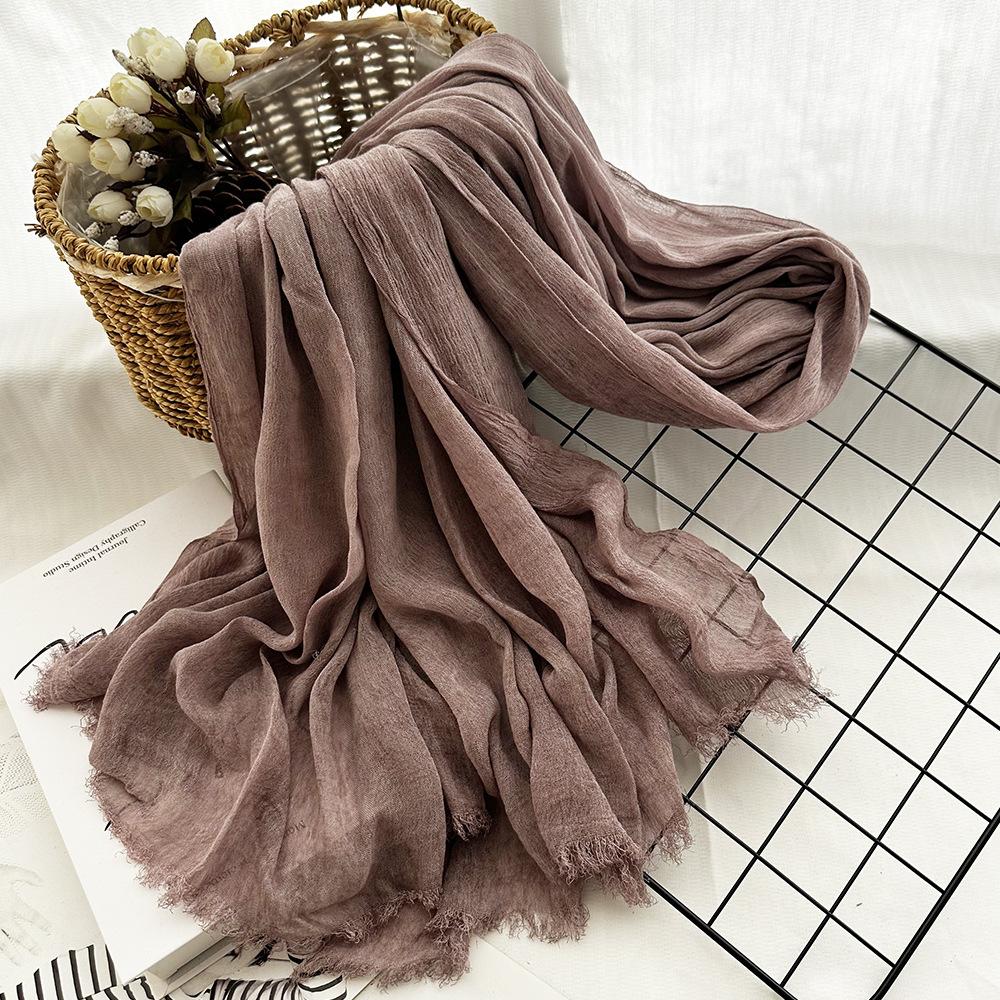 Personalized Hand-painted Cotton Scarf Women's Short Beard Gradual Change Color Travel Shawl Yunnan Dali Blue and White Tie-dyed Silk Scarf