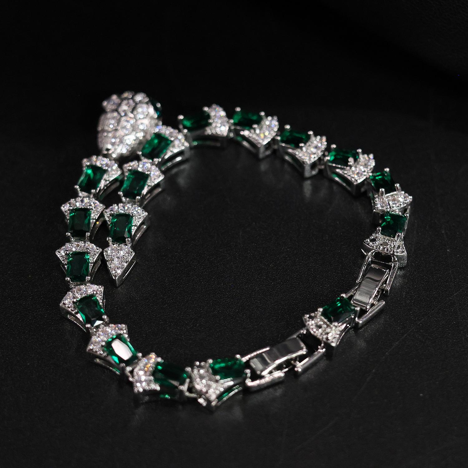 

Изумрудные Роскошные Аксессуары для Платья Европейский Набор Микро-инкрустация Цирконом Супер Сияющая Змея Свадебное Ожерелье Браслет Набор из двух предметов