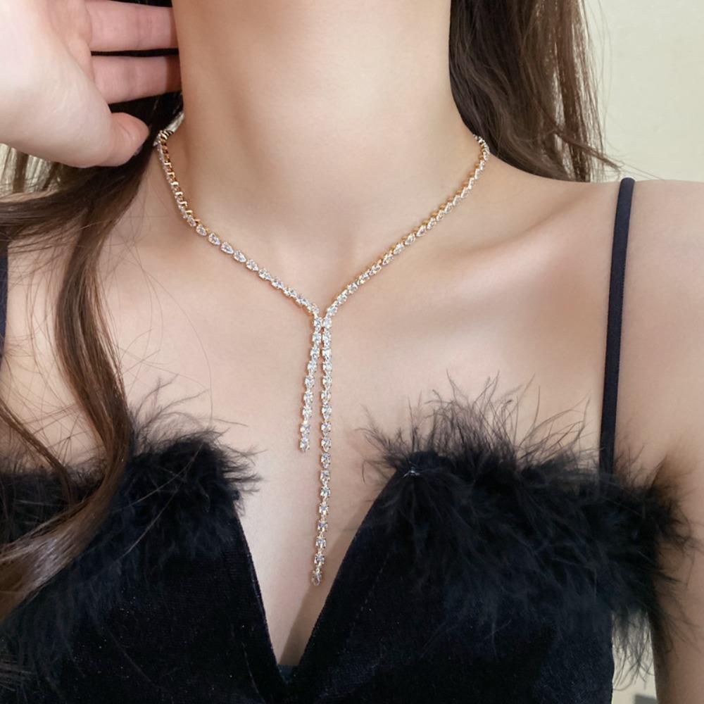 2pcs Set Exquisite Luxury Sparkle Geometric Full Rhinestone Necklace Earrings for Women Bride Wedding Designer Jewelry Sets Gift