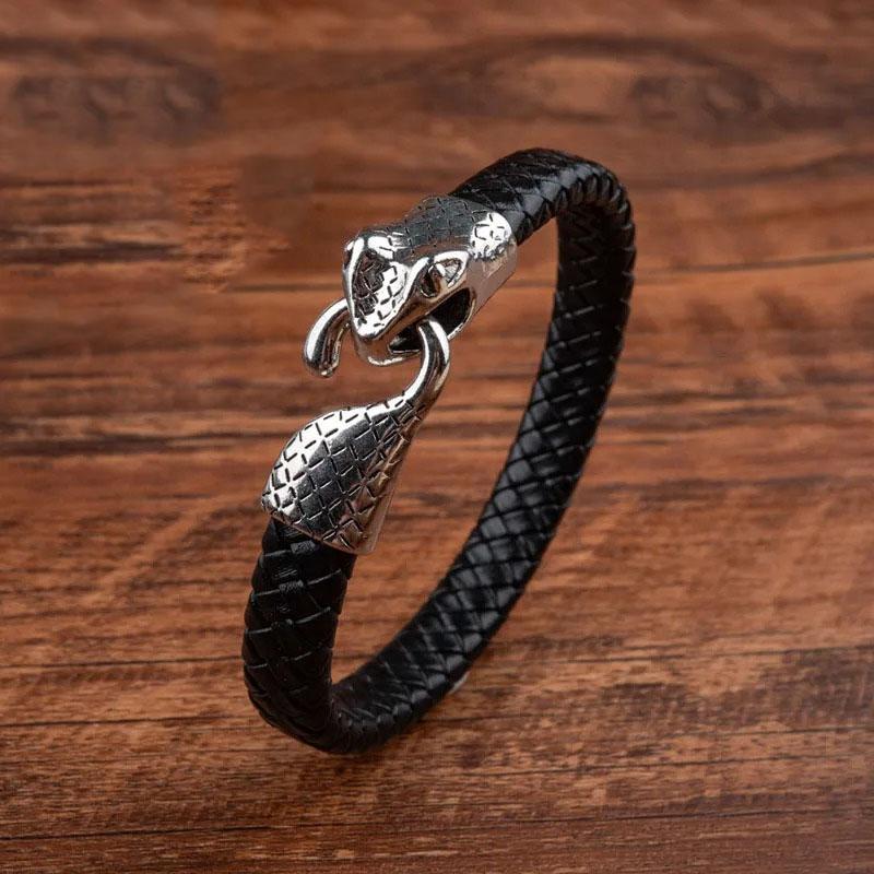 Punk Gothic Snake Clasp Design Cuff Bracelets New Trending Men's Snake Head Leather Bracelet Wristband for Bold Trendsetters