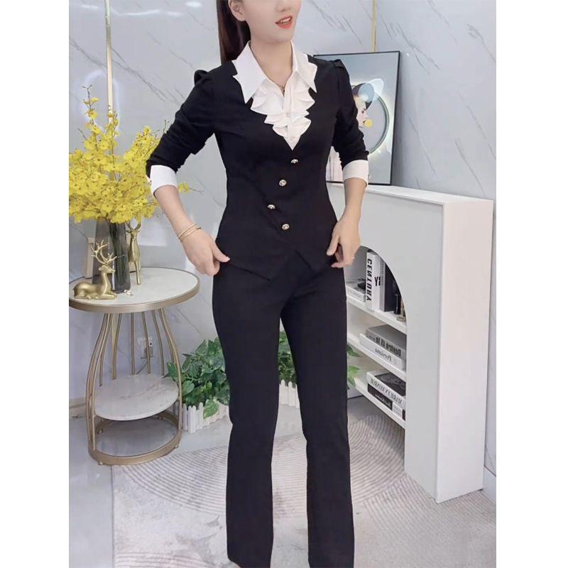 

Spring 2025 Fashion Slimming Two-Piece Set: Stitching Shirt Collar Top & Casual Pants L (100-115 jin)