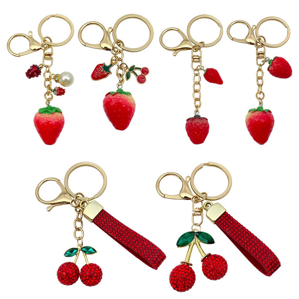3D Strawberry Keychain: Fashionable Resin Fruit Bag & Car Ornament for Women