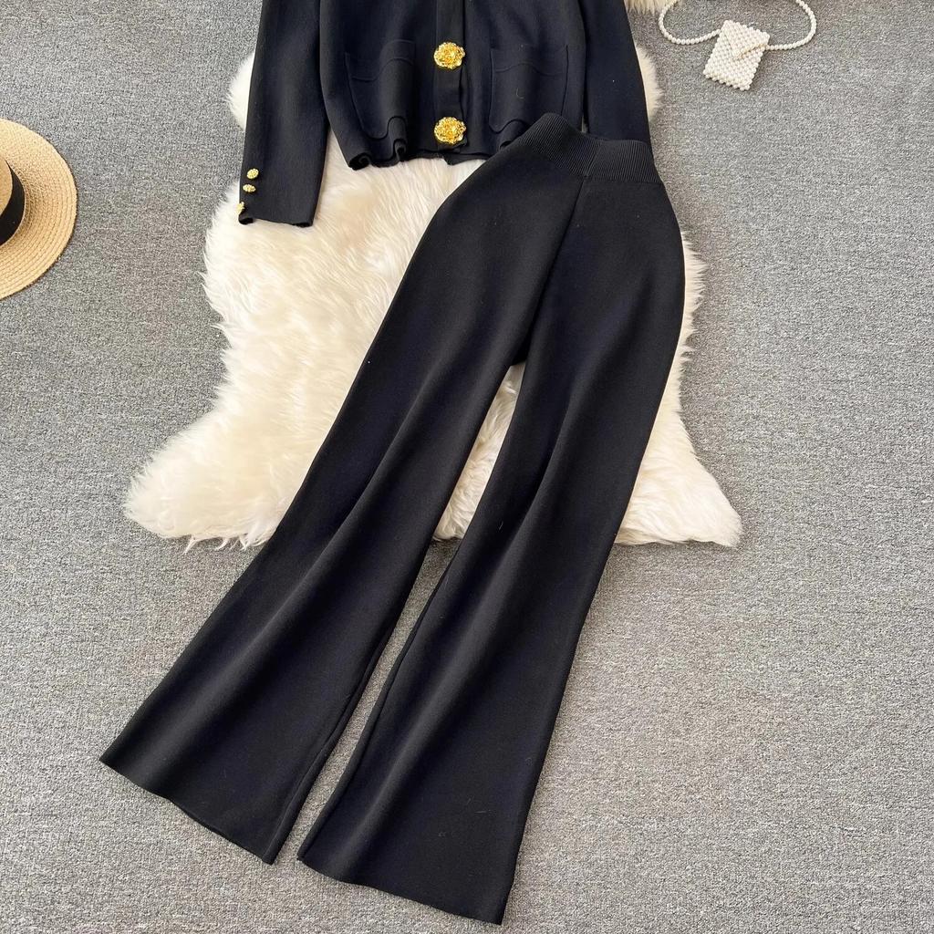 Otoño Invierno botones dorados cuello en V cárdigan con bolsillo suéteres de punto + Pantalones de pierna ancha chándales conjunto largo de dos piezas