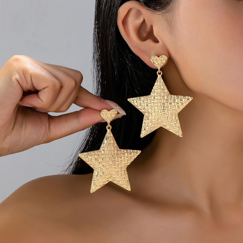 Hot Selling Personalized Fashion Trend Embossed Star Earrings Suitable for Women's Pendant Daily Party Wear