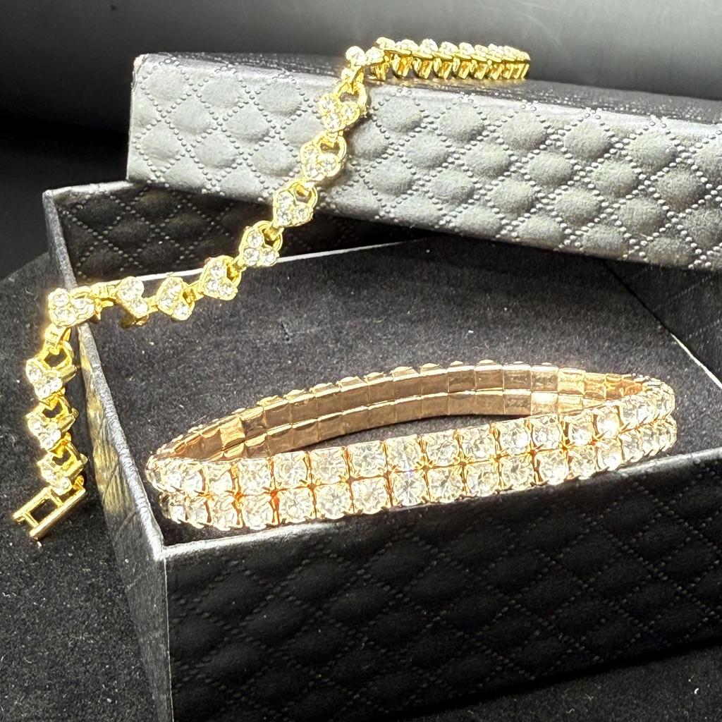 Two-piece Ladies' Bracelet Set Heart-shaped Bracelet + Double-row Zirconia Bracelet. Minimalist Style. Ideal for Halloween Gifts