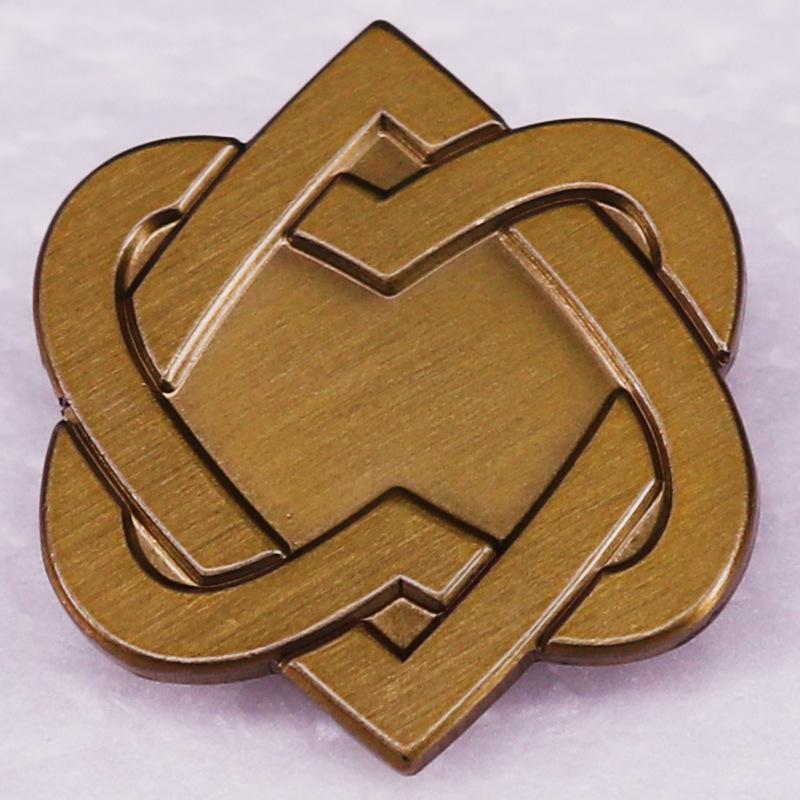 Брошь Кельтский Узел Сердца – Ретро Арт Подарок на День Святого Валентина