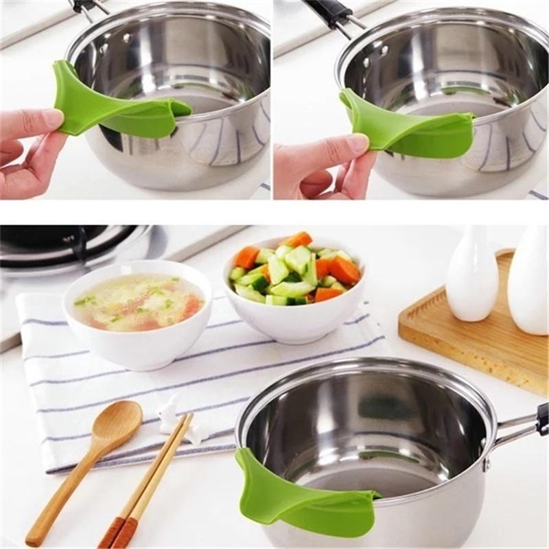 Anti-spill Drain Kitchen Pots and Pans Round Rim Deflector Liquid Kitchen Gadgets