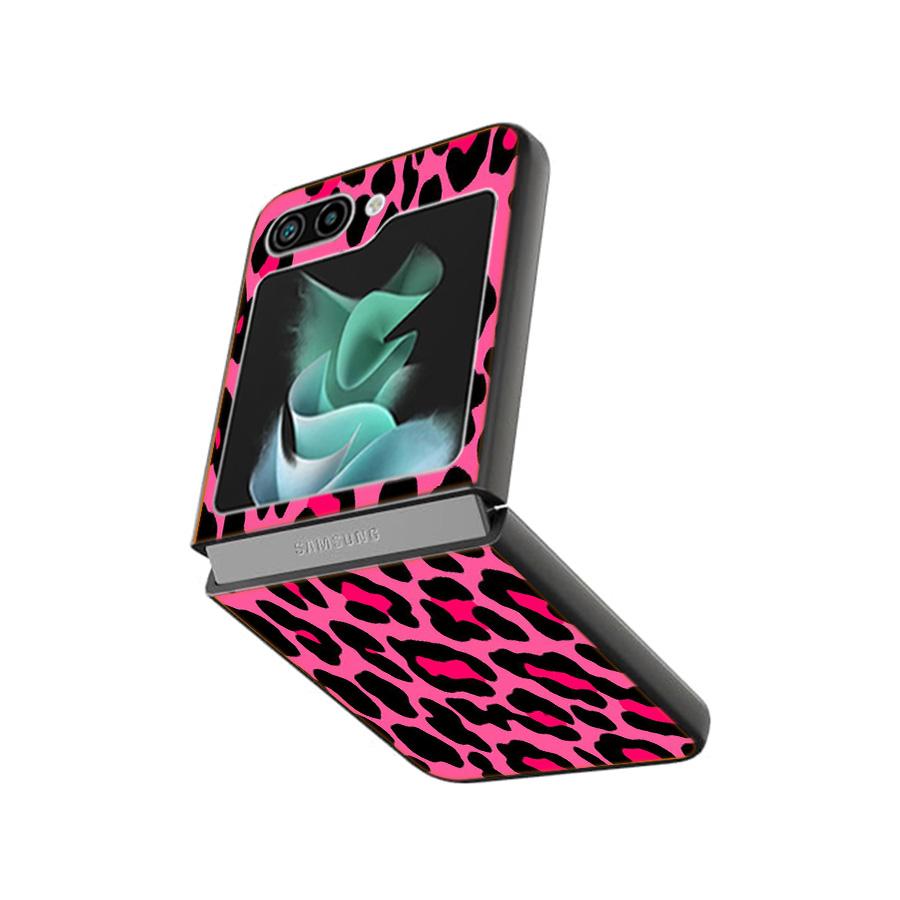 Fashion Tiger Leopard Print Panther Cool Phone Case For Samsung Z Flip 7 6 5G Galaxy Z Flip4 Z Flip5 Z Flip3 Coque Black Hard PC