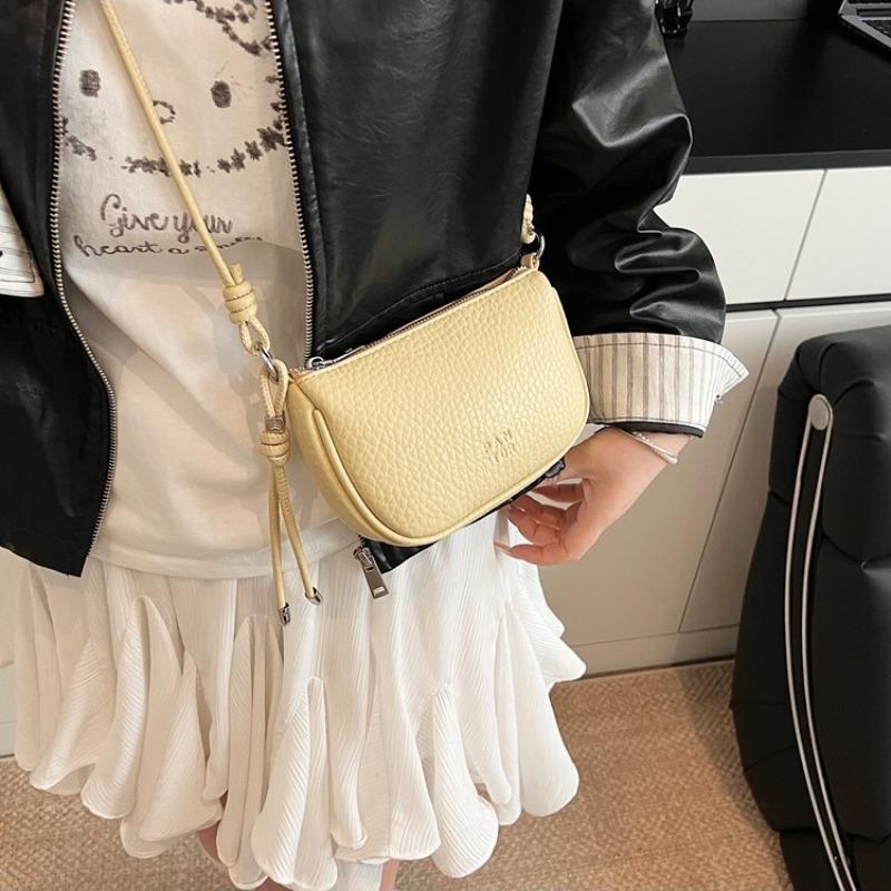 Premium Texture Small Bag Women's Summer New Versatile Fashion Shoulder Messenger Bag Niche Saddle Bag