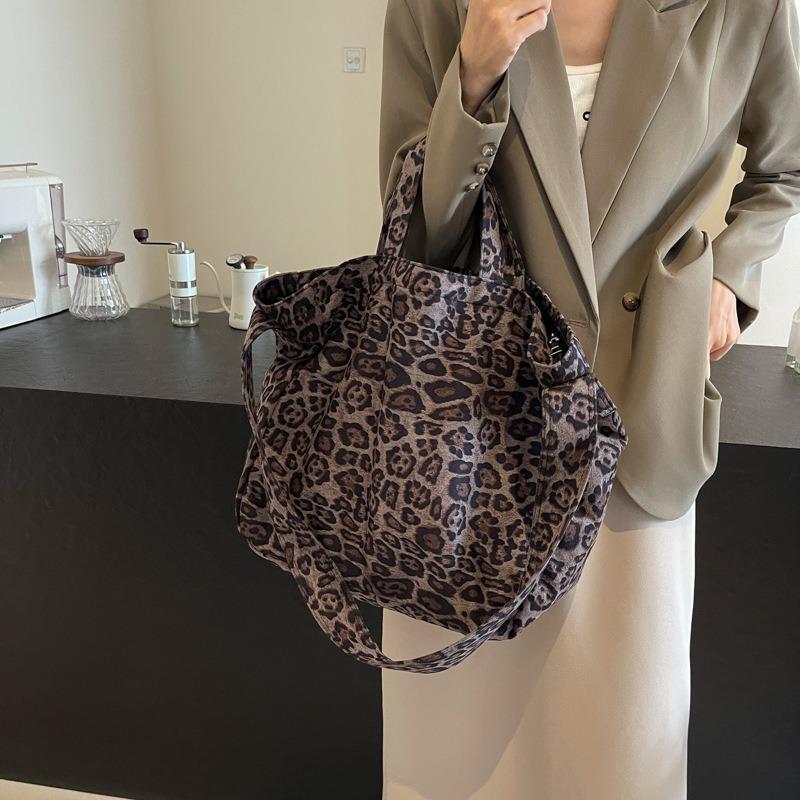 Leopard print canvas commuting lazy wind bag women's fashion portable large-capacity shoulder bag tote bag