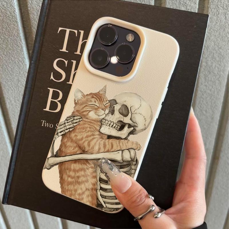 

Skeleton Cat Hugging Skeleton Heart Art Phone Case for iPhone 17 16 15 14 13 12 11 Series Pro Max Plus Double Layer Protection iphone 16 Plus