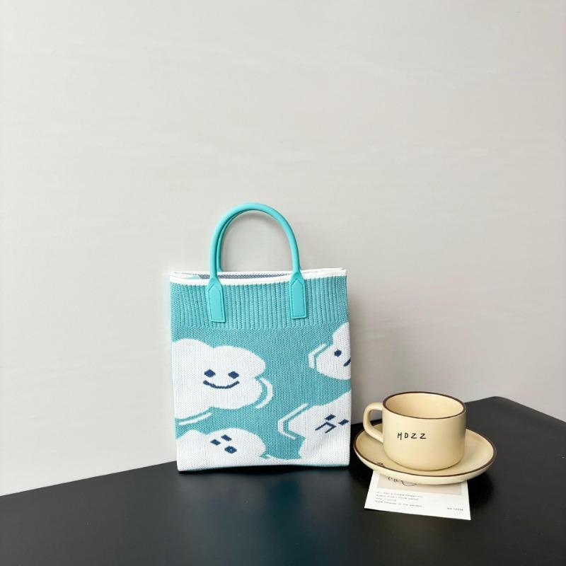 New large-capacity knitted bag, mobile phone bag, niche shoulder messenger bag, high-end, cartoon fashion handbag.