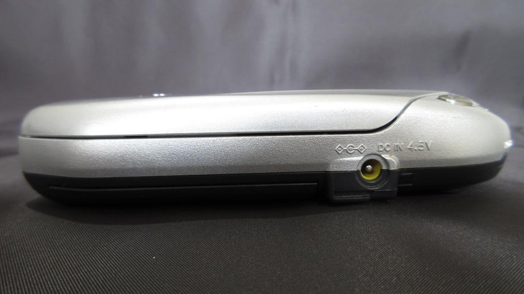 SONY CD WALKMAN D-E404