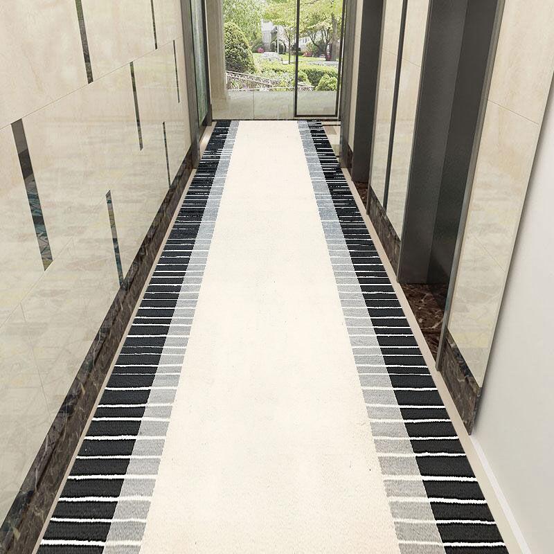 Nowoczesny Dywanik na Długi Korytarz w Stylu Lekki Luksus Antypoślizgowy i Wchłaniający Wodę Mata na Schody Prosty Dywanik na Przejście Możliwość Dostosowania