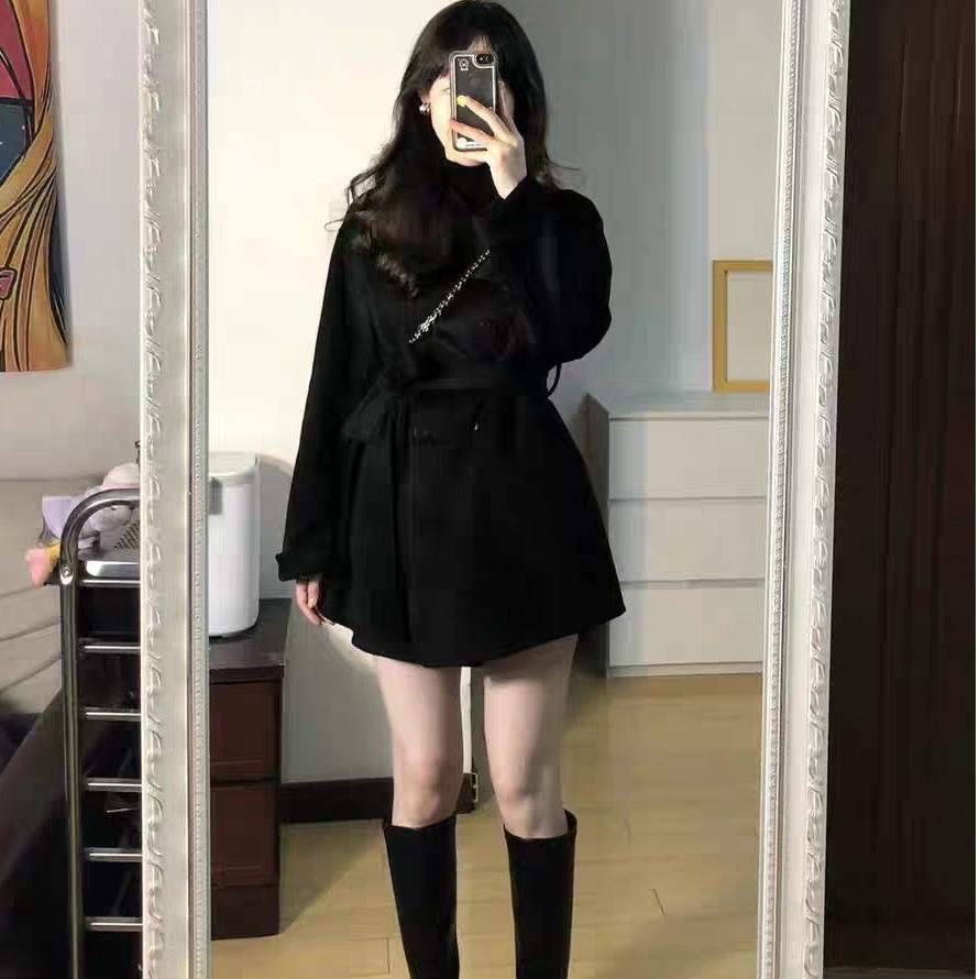 Abrigo de Lana Negro para Mujer - Principios de Invierno 2025, Petita, Elegante, Engrosado, Diseño Coreano