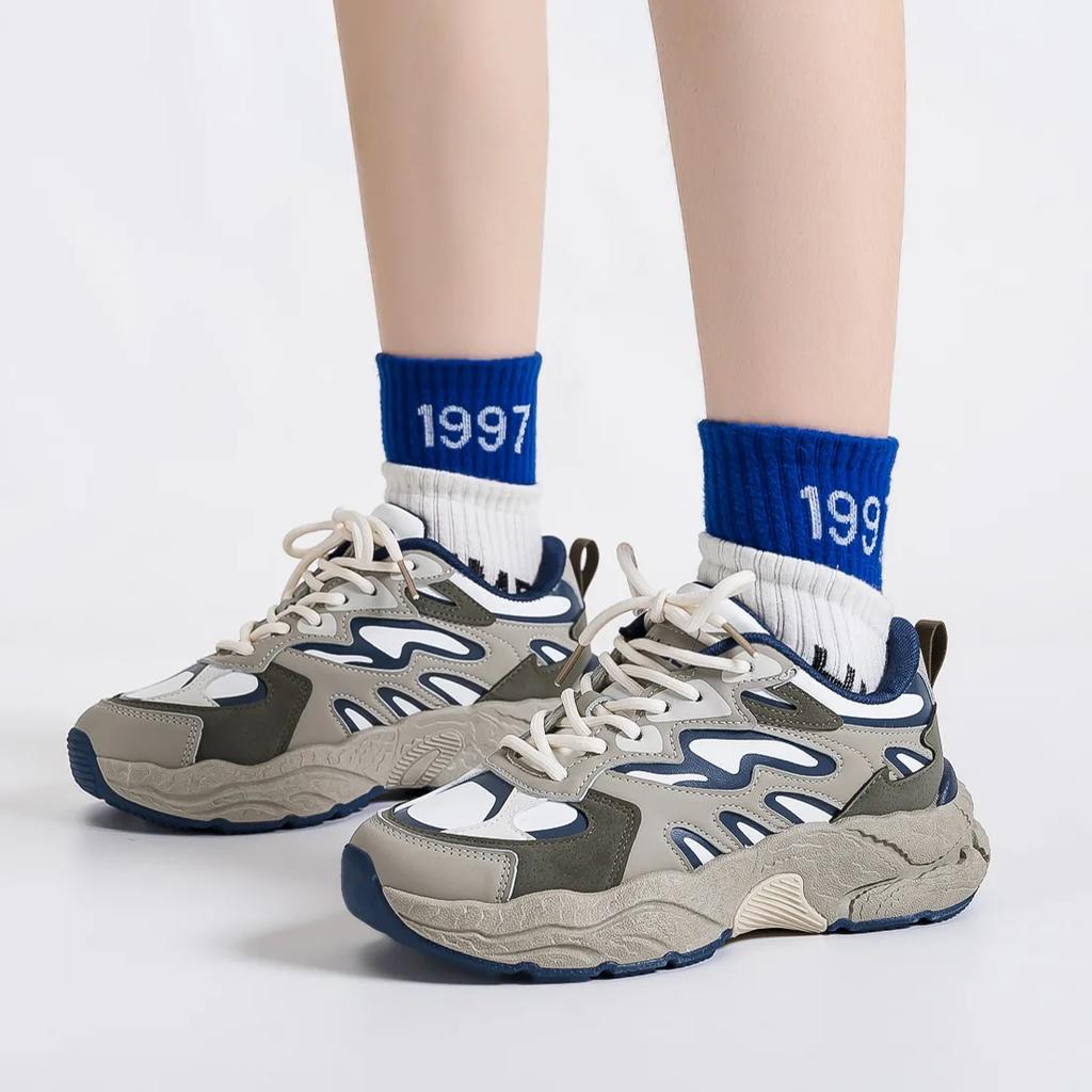 Latest Spring/Autumn Women's Lace up Color blocked Fashion Versatile Casual Shoes Thick soled Wear resistant Sports Shoes