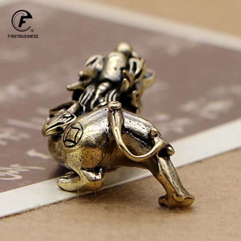 Retro mosazná čínská starověká bestie létající Pixiu domácí dekorace ozdoby měděné figurky zvířat socha Fengshui