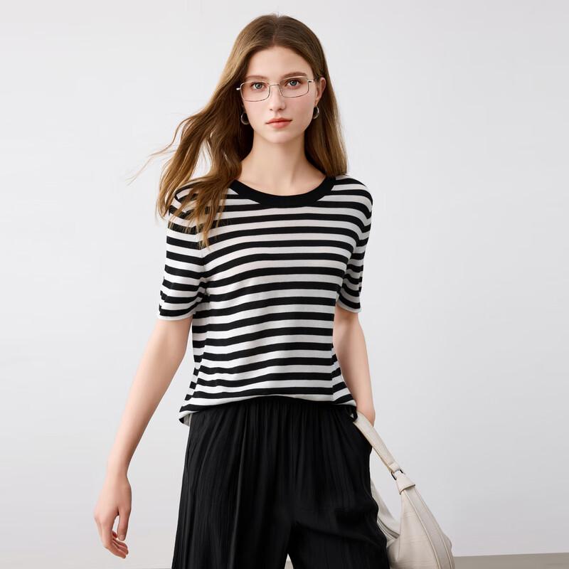

Elva Island Women s Black & White Stripe Short Sleeve Knit Top S
