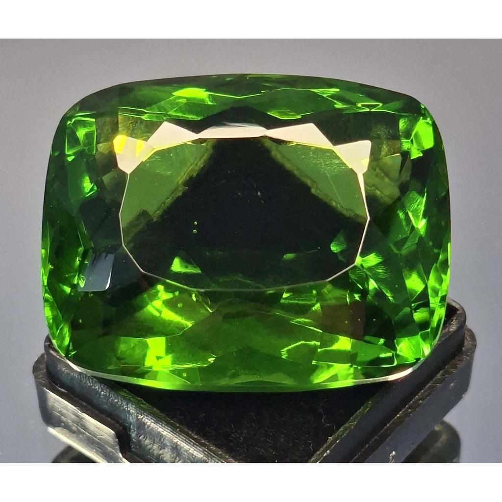 113-115 Ct Natural Green Topaz Cushion Cut Excellent Loose Gemstone