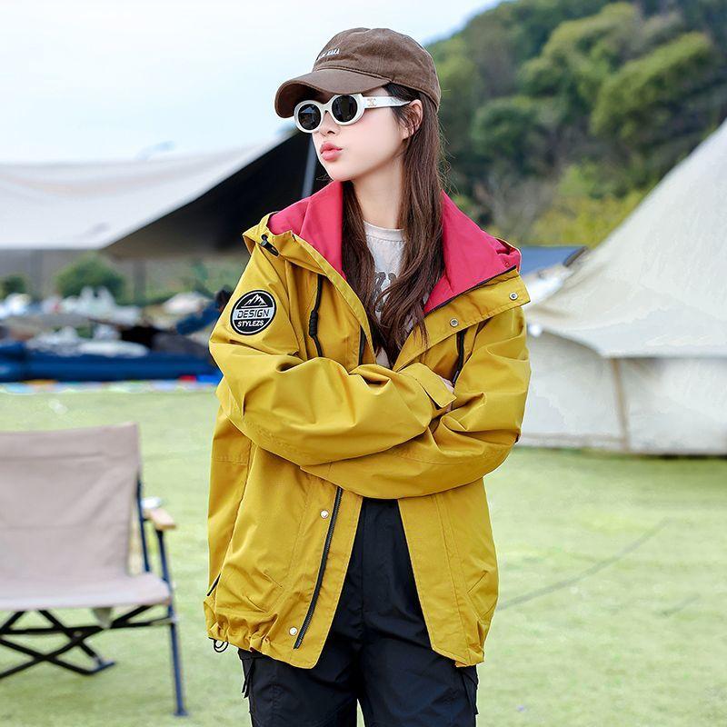 Lightweight Hooded Fashionable Softshell Jacket Waterproof Windproof Outdoor Coat Unisex Street Fashion Hiking Top