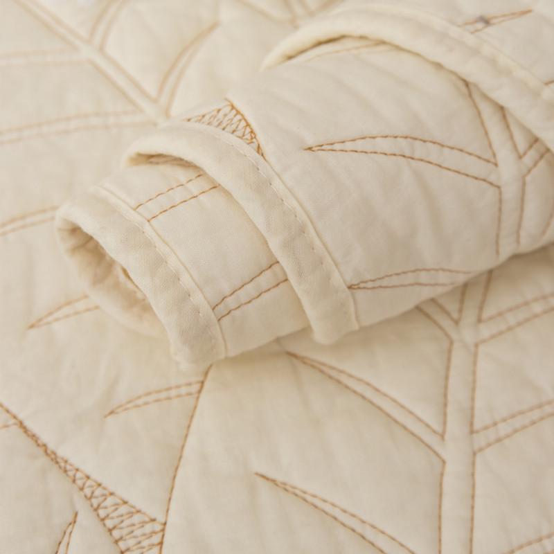Cotton Quilted Non-Slip Leaf Sofa Cushion for All Seasons