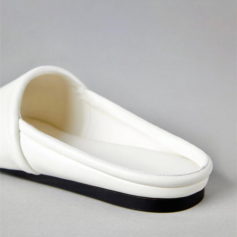 Mode Haute Qualité Design Cuir Souple Pantoufles Plates Femmes Été Mules Confortables Tongs Bout Ouvert Sandales Plates de Plage Blanches pour Femmes