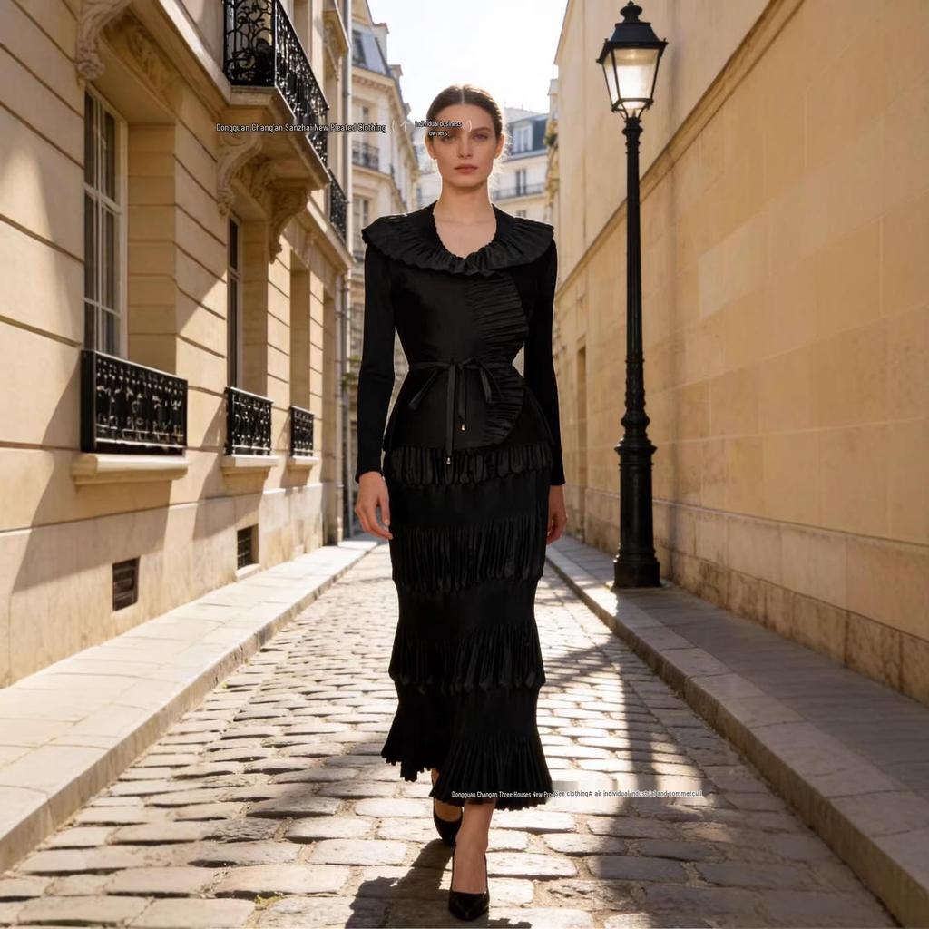 Miyake Pleats 2025 Ruffled Lapel Tie-Waist Jacket for Early Autumn