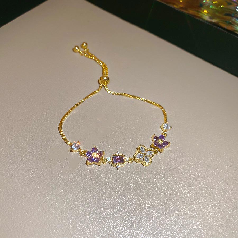 Exquisites geometrisches Blumenarmband mit Zirkonia - Eleganter und modischer Schmuck für Damen
