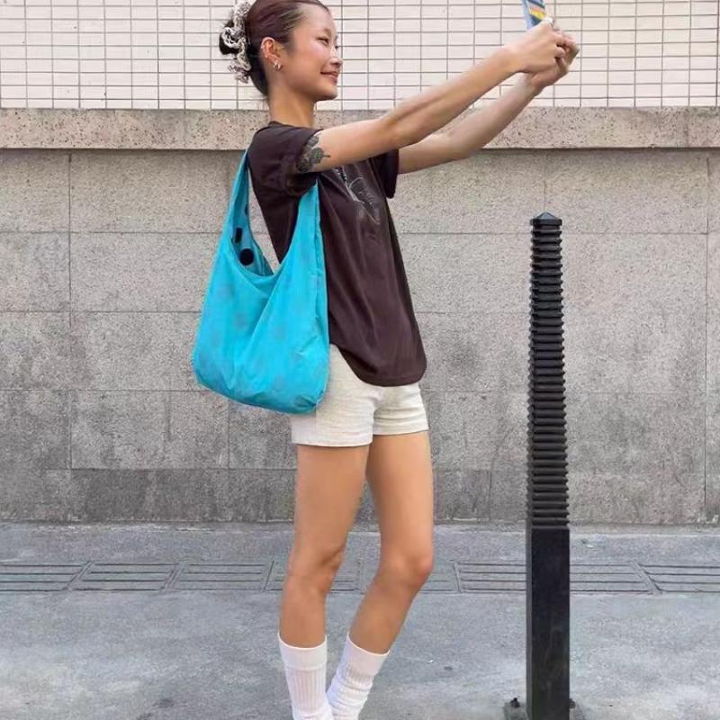 Синяя сумка через плечо в горошек Корейская простая сумка под мышку Женская универсальная сумка-тоут большой вместимости Холщовая сумка