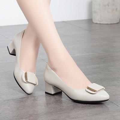 Fashion New Middle-aged Women's Pumps PU Leather Soft Sole Comfortable Non-slip Mid-heel Single Shoes Mother Shoes Leather Shoes Women