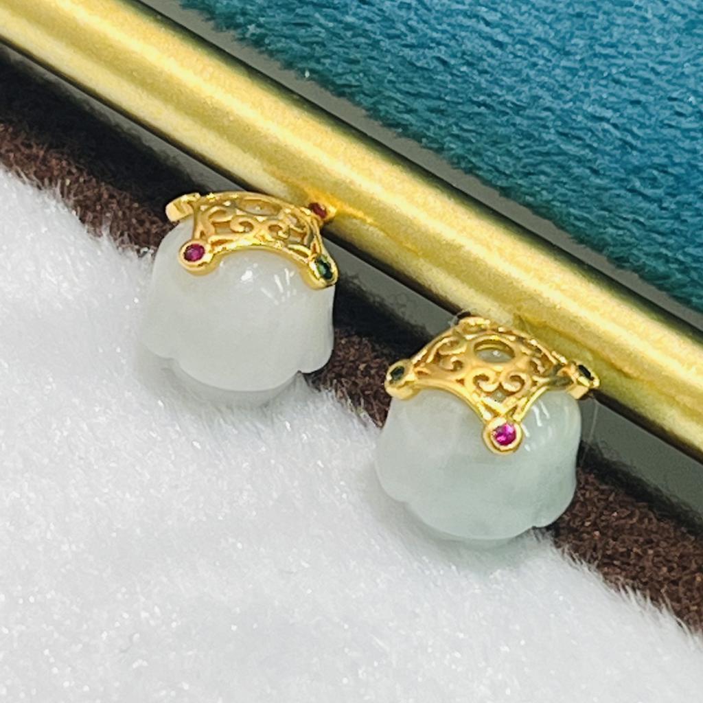 1Pc, Natural Stone Beads with Square Golden Accents, White Jade Beads, 1.1×1.1cm, for DIY Necklace Accessories, Jewelry Making, Unique Christmas Gifts