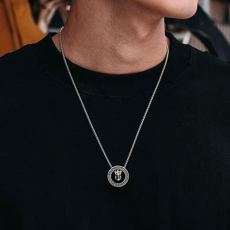 Niche Design Chinese Style Pixiu Pendant Necklace - Double Ring Men's Trendy Retro Jewelry