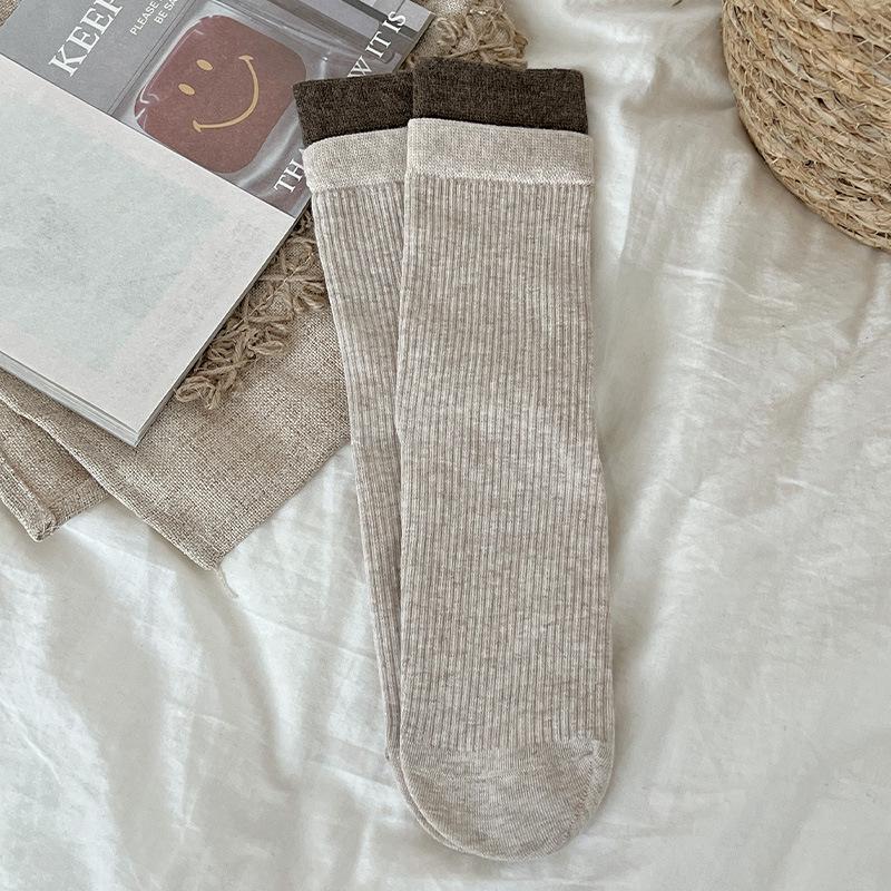 Korean Style Gray Scrunch Socks for Women - Versatile, Ribbed, Color Block, Long JK Design for Spring & Autumn