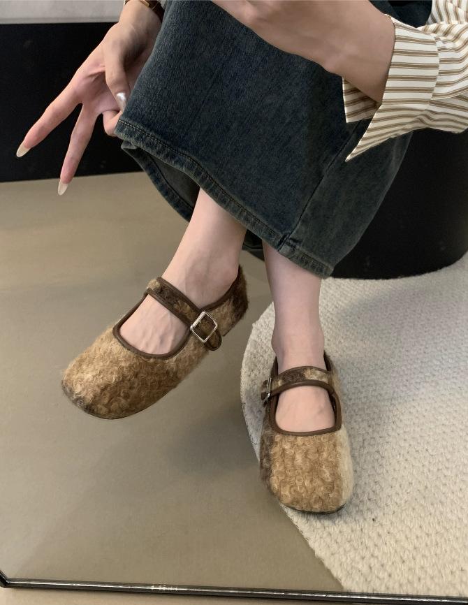 Fairy Fluffy Shoes Female Winter Wear 2025 New Korean Version of High-end Color Matching and Velvet Warm Flat Mary Jane Shoes