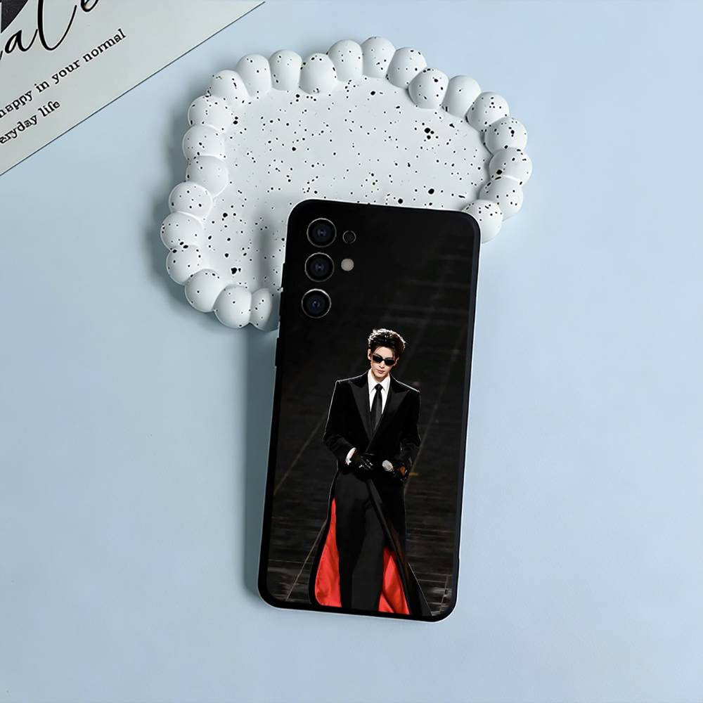 Actor Linghe Zhang Phone Case For Samsung S25,S24,S21,S22,S23,S30,Ultra,S20,Plus,Fe,Lite,Black Soft Silicone