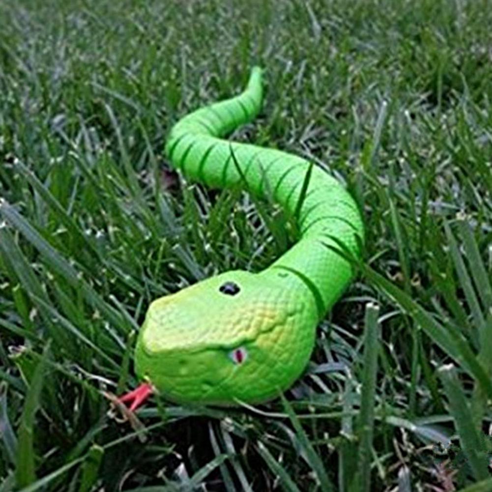 Remote Control Snake Rattlesnake Animal Terrifying Mischief Toy