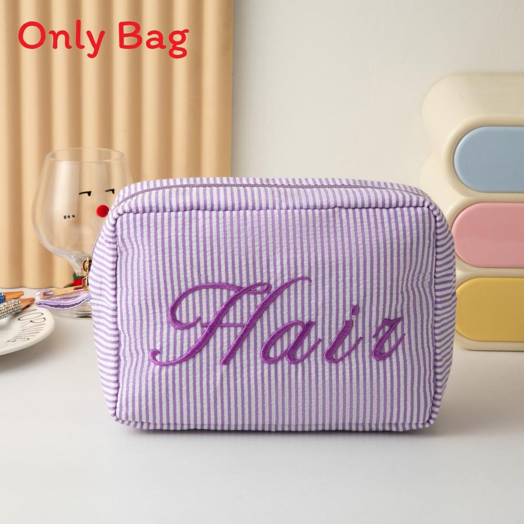 Crossborder Style Embroidered Makeup Case With Lightweight Polyester Material For Portable Travel And Storage