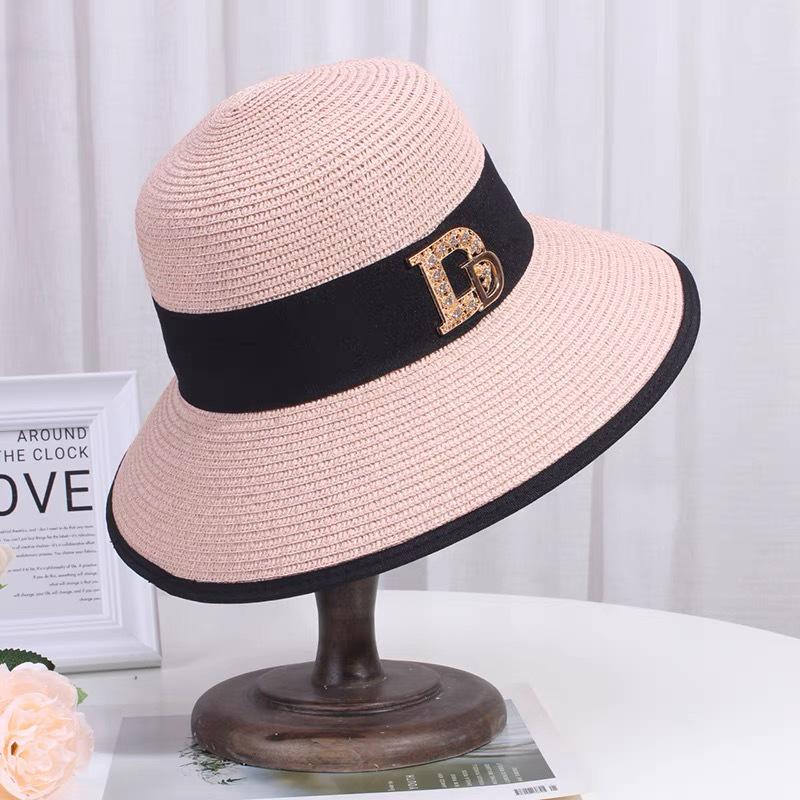 Women's Trendy Wide Brim Summer Sun Hat for Travel and Beach