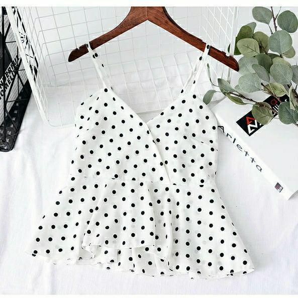 Women s Polka Dot Strappy Backless V-Neck Tank Top - Slimming, Tummy-Covering Sleeveless Summer Outerwear. S for under 48 kg белый
