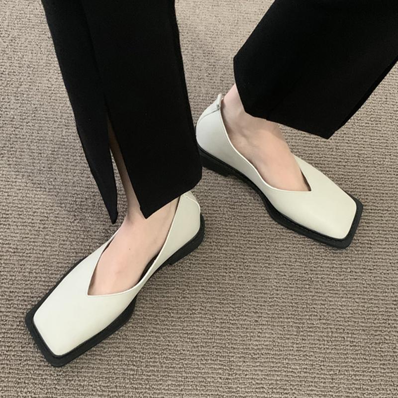 Женские лаконичные туфли на плоской подошве Mary Janes из искусственной кожи с квадратным — фото 6