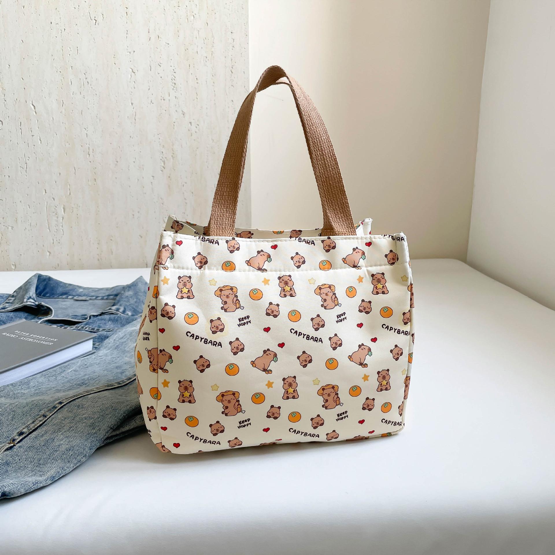 

Новая холщовая сумка с принтом медведя, большая вместимость, высокая ценность, дамская сумочка, одно плечо, нишевая, универсальная, для студентов, для выхода в свет хаки