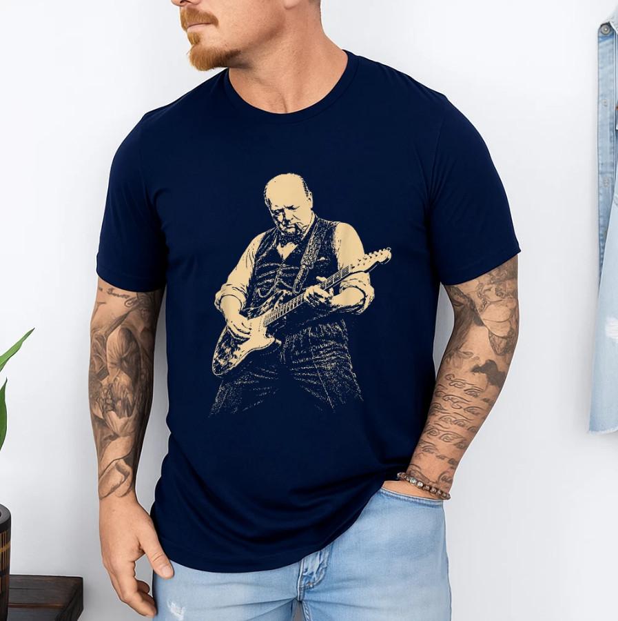 Winston Churchill Playing Guitar Vintage T-Shirt S разноцветный