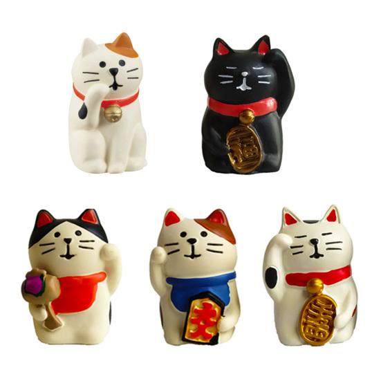 Ornament Crafts Exquisite Realistic Resin Lucky Black Cat Ornament for Cake Topper