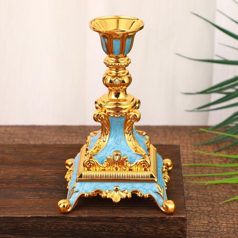 

Vintage Metal Single Head Candle Candlestick Decor High-End Restaurant Hotel Decorations Vintage Photo Props Home Decor 15 cm&1Pc