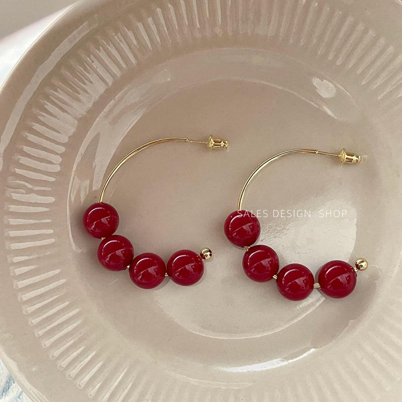 Korean Geometric Pearl Ear Cuff: Elegant, High-End Autumn/Winter Earrings for Women